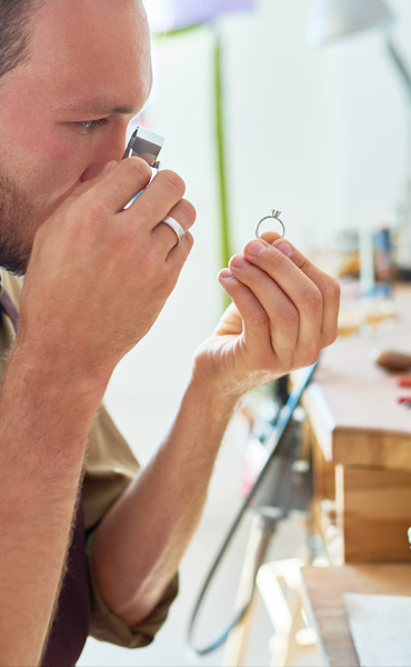 Artists’ jewellery